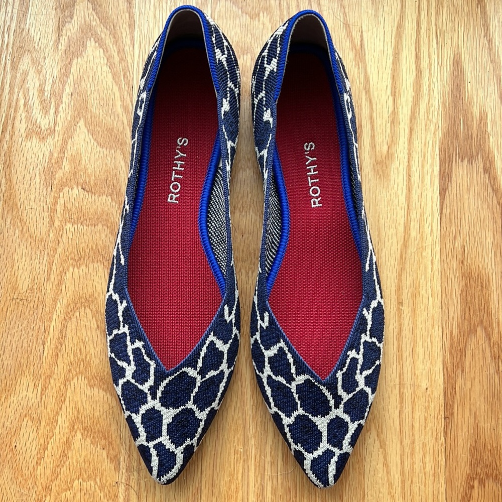 New! Rothy’s Points in Indigo Giraffe